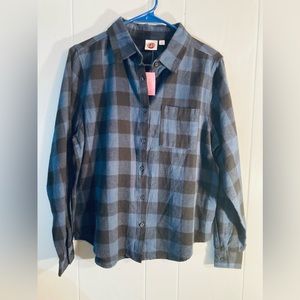 New women’s Xs Grateful Dead blue flannel button up with skull logo on back